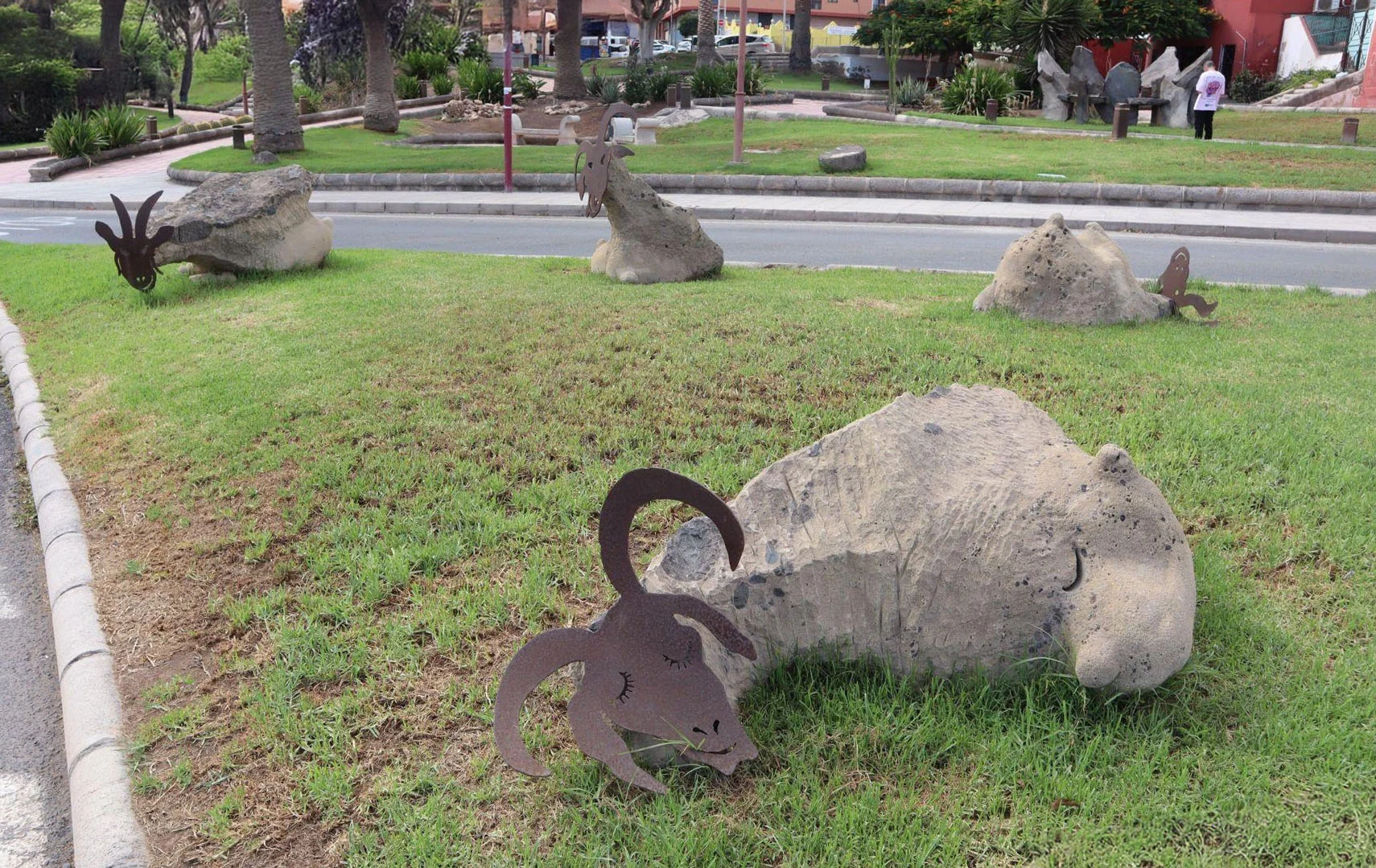 Marta Maratón, Sinforina Sentada, Alexandra Alegría y Berta la Gorda