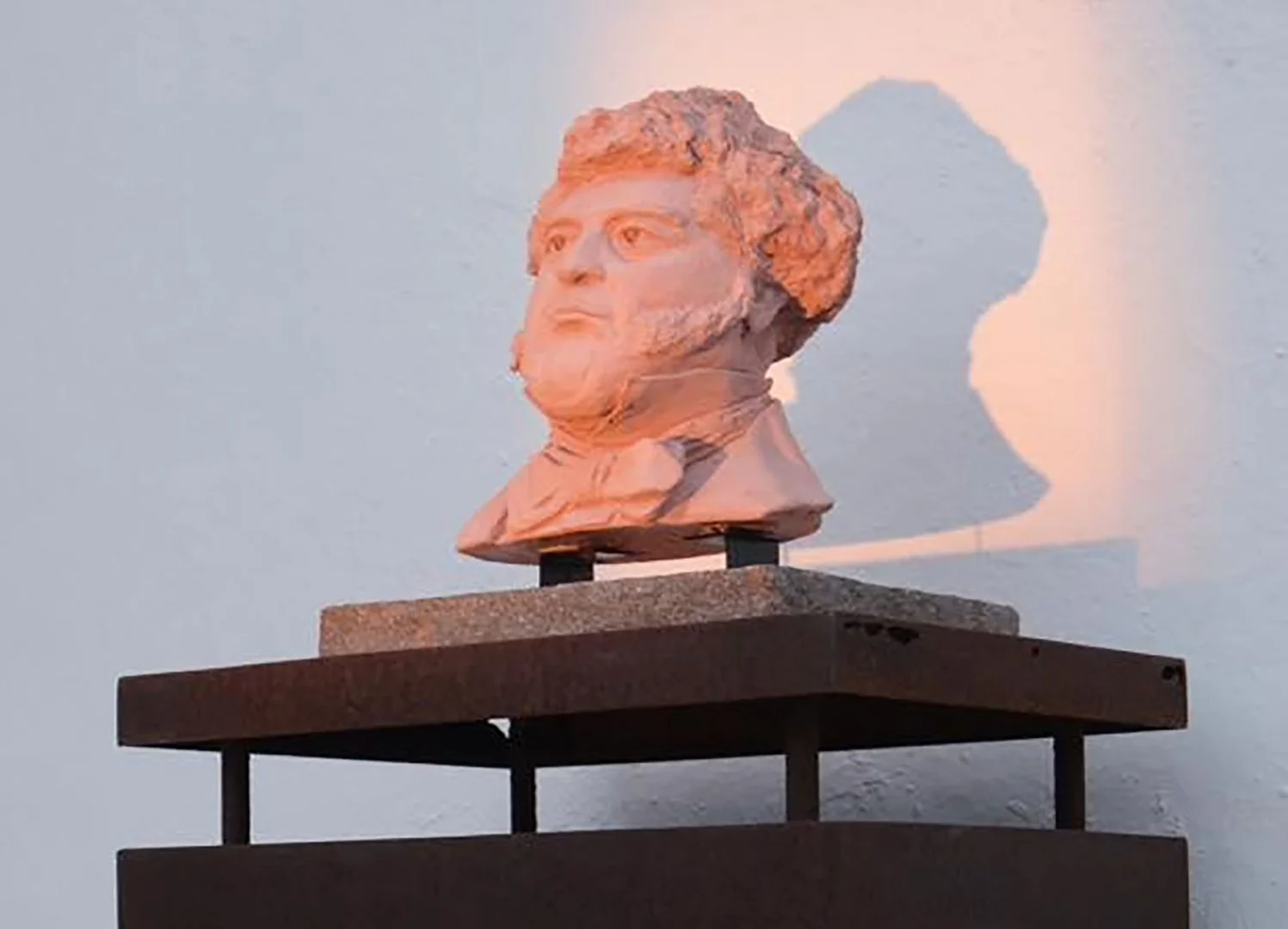 Homenaje al Doctor Mena