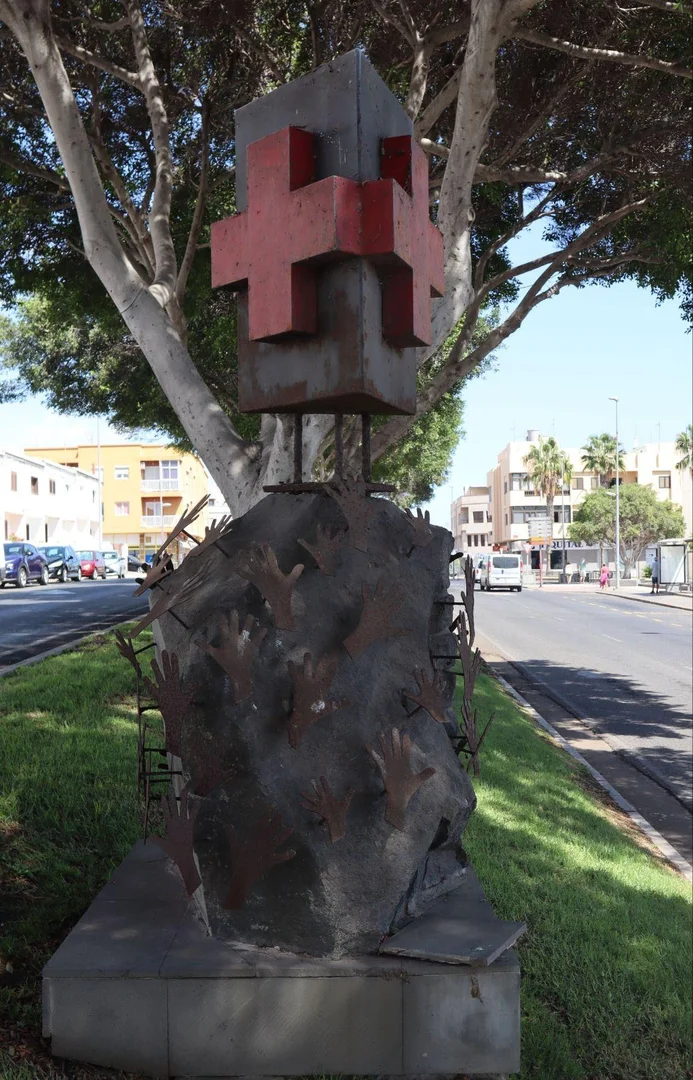 Monumento a la Cruz Roja